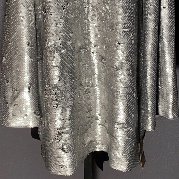 silver sequins, cold shoulder dress - Picture 4 of 15